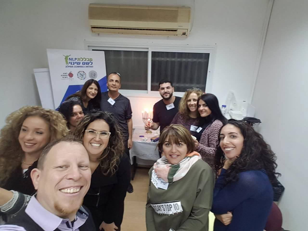 עם-מיקי-ברקל--המפגש-מעצים